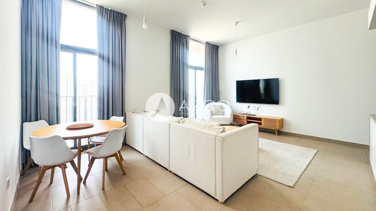 Modern Living | Fully Furnished| Vacant