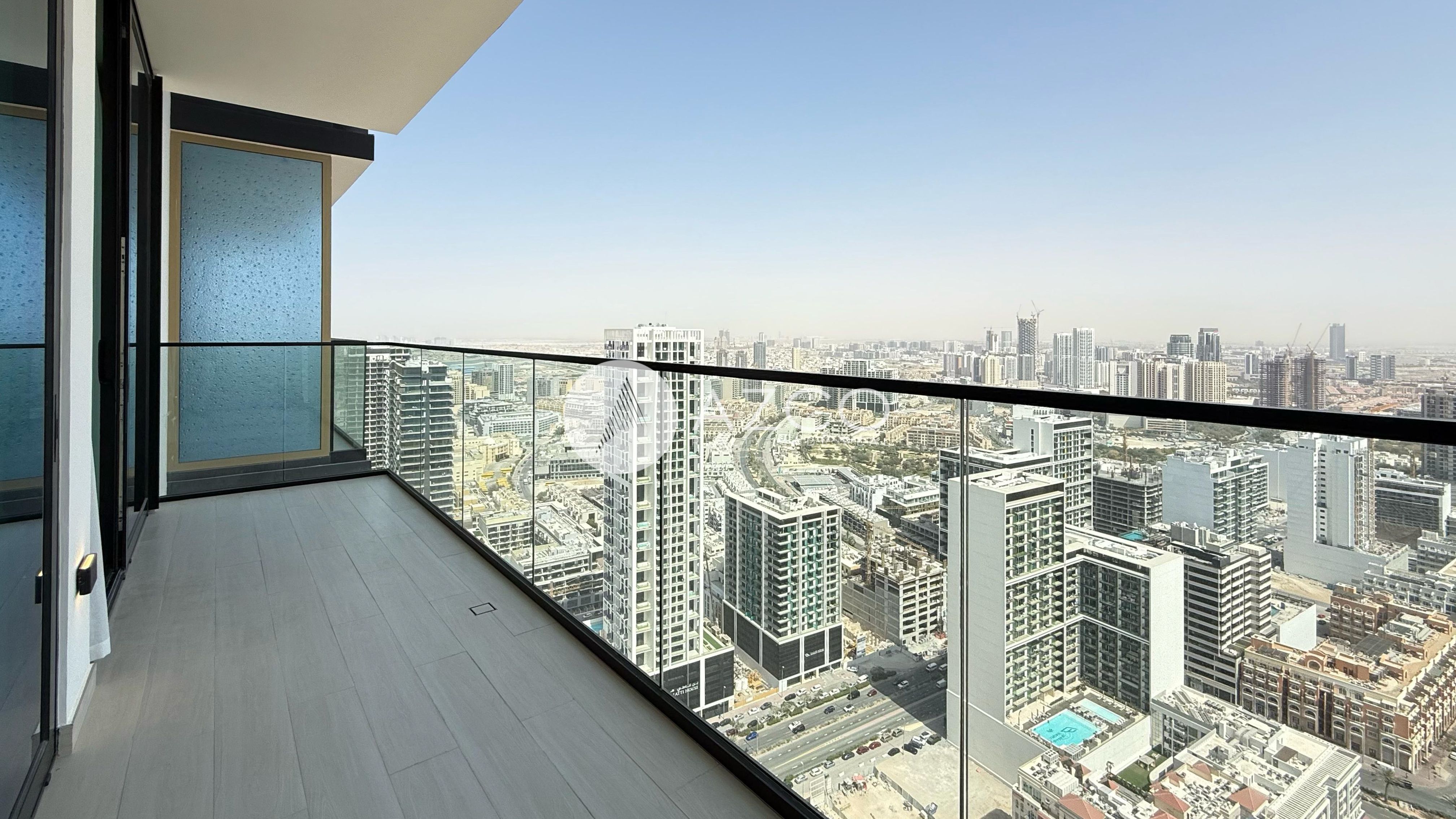 Fully Furnished | On High Floor | Community View