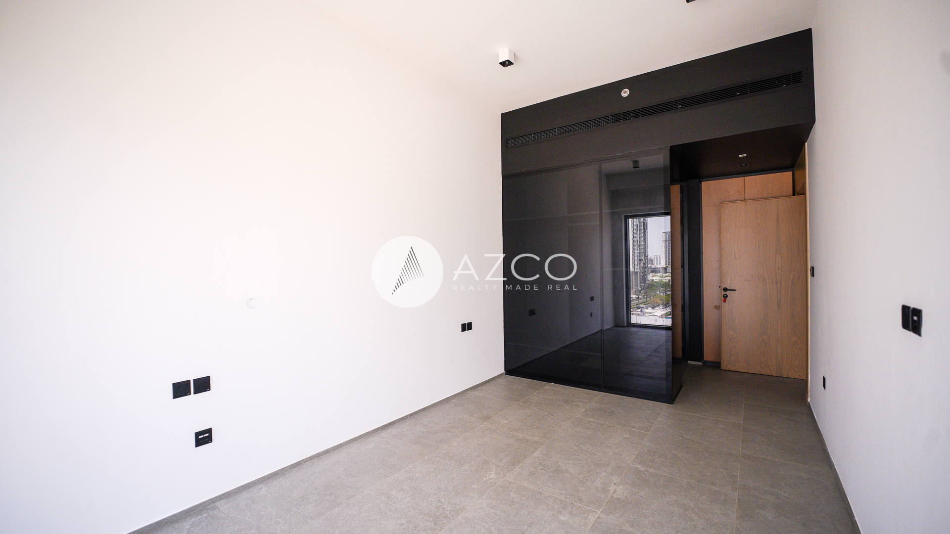 Huge Layout | Ready to Move-in | Great Location