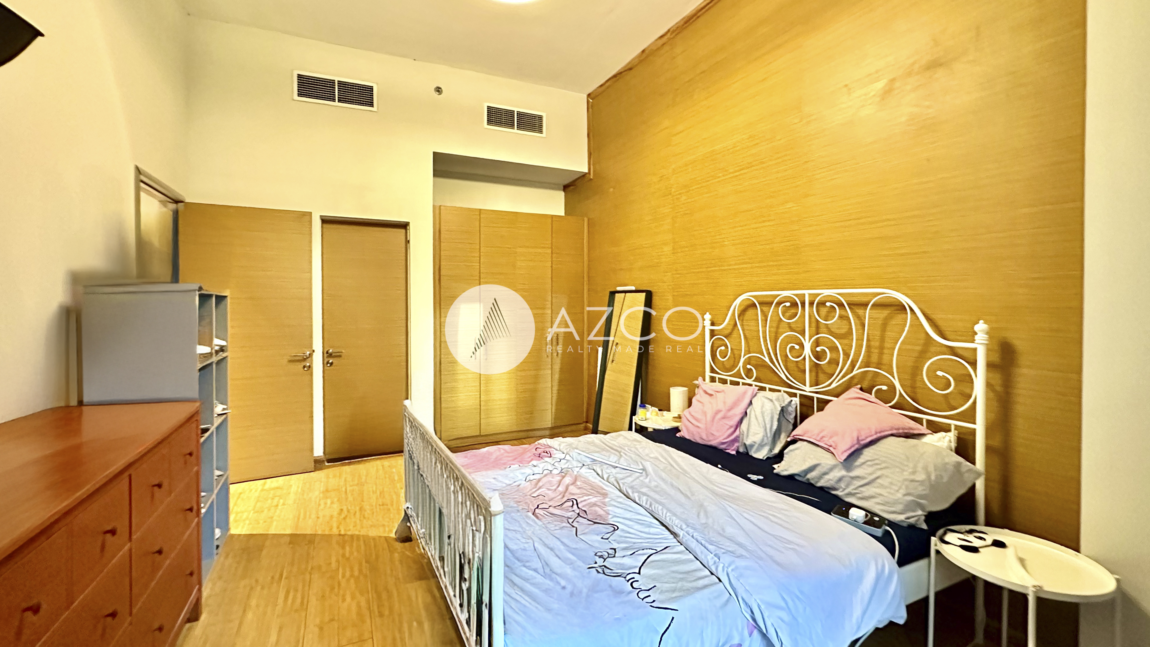 Spacious Layout | Ready to Move | Good Location