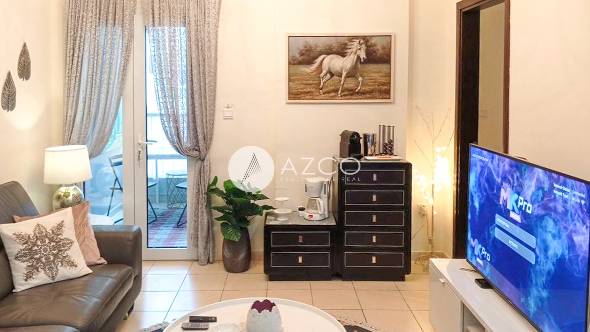 Modern Comfort |Bright Interior | Great Location