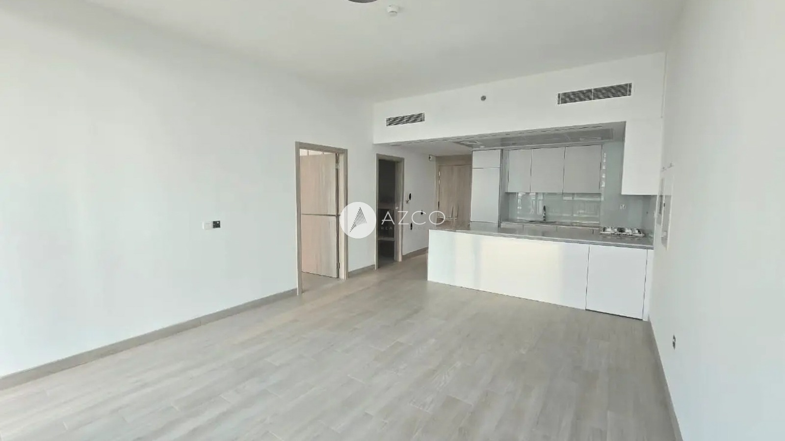 1BHK SPACIOUS,HIGH FLOOR,HIGH END FINISHING